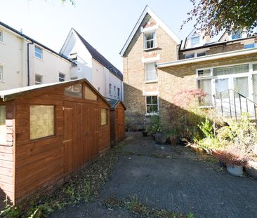 Room in a Shared House, Beckenham Road, BR3 - Photo 2