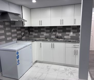 For Lease - 4272 Murvel Avenue Unit# Lower, Burlington, Ontario - Photo 5