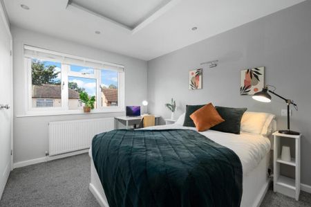 4 bedroom terraced house to rent - Photo 2