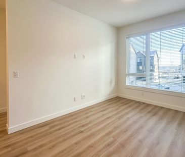 4 Bed Townhouse With Double Garage For Rent In Sage Hill | Pets Neg... - Photo 2