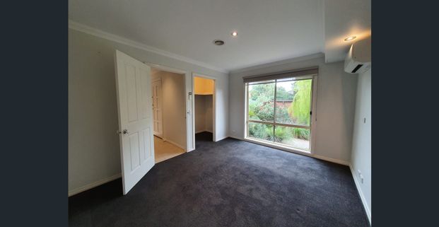 Perfect location in Croydon - Photo 1