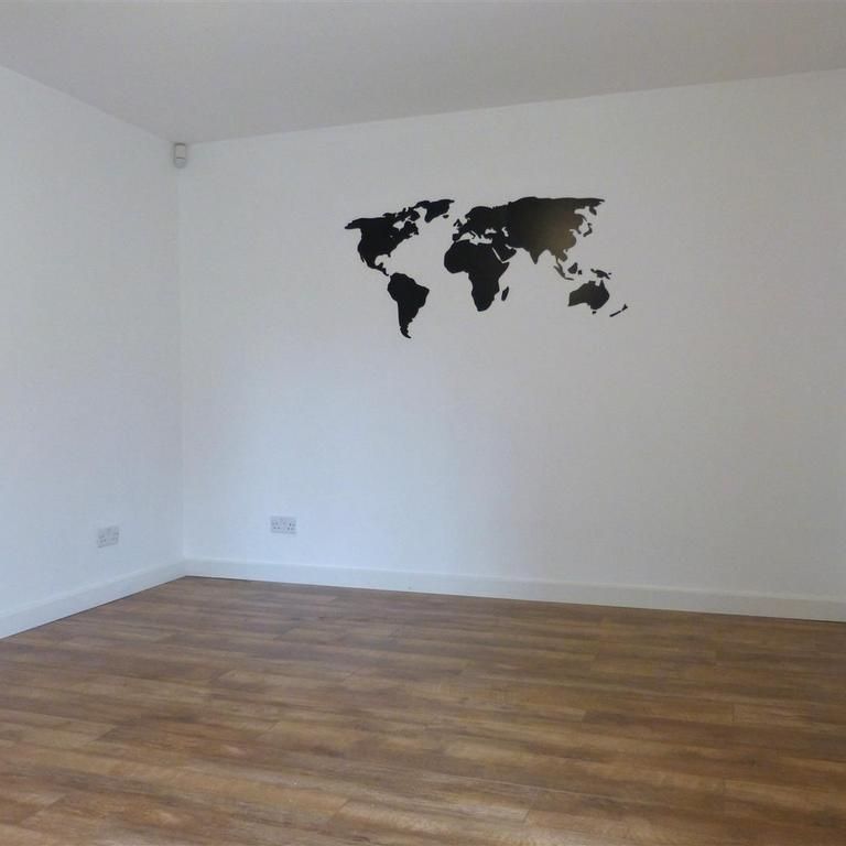 1 bedroom ground floor flat to rent - Photo 1