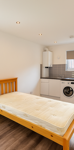 Studio to rent - Photo 1