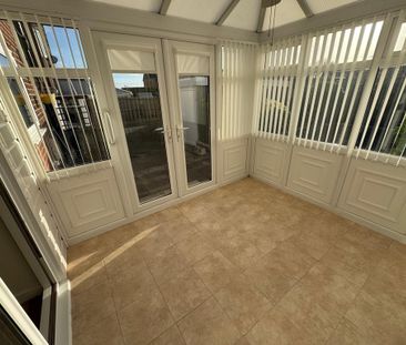 Kensington Drive, Bury - Photo 3