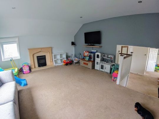 Hessary View, Saltash, PL12 - Photo 1