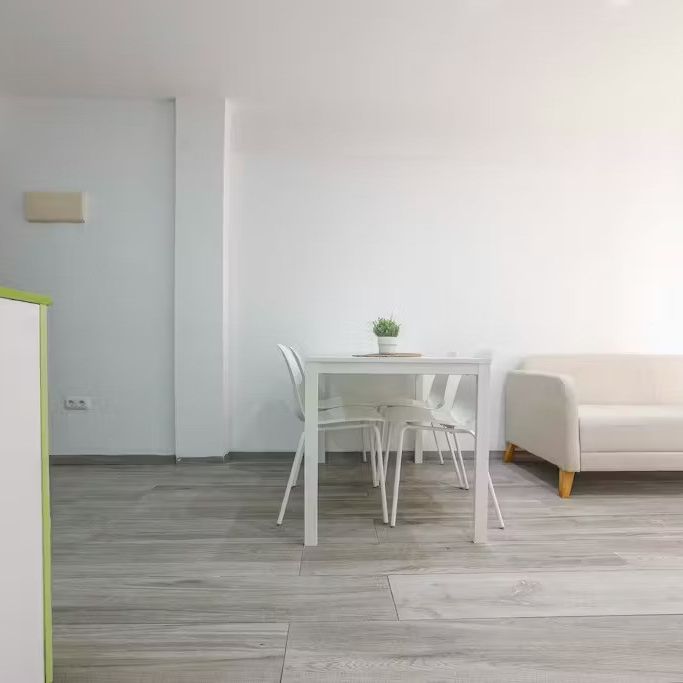 Carrer de Pere Cabanes, Valencia, Valencian Community 46019 - Foto 1