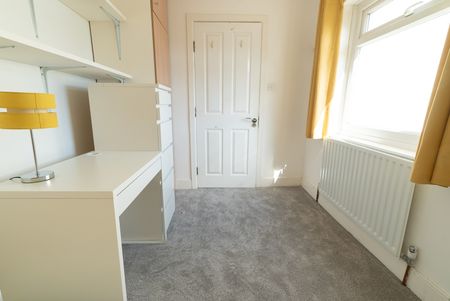 6 Bed Terraced House, Avenue Road, SO14 - Photo 3