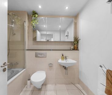 Gallery Quay, Block 5, Dublin 2, D02 KW50. - Photo 6