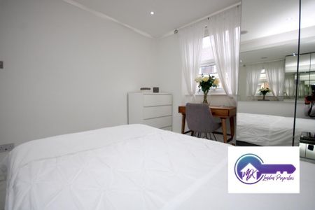 1 Bedroom Room in Flat Share To Rent - Photo 2