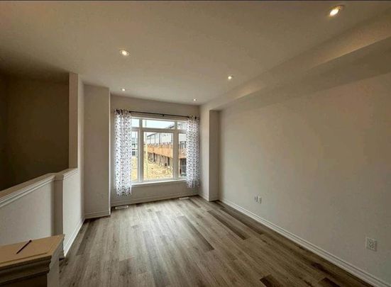 Two bedroom Townhouse for rent in Brantford - Photo 1