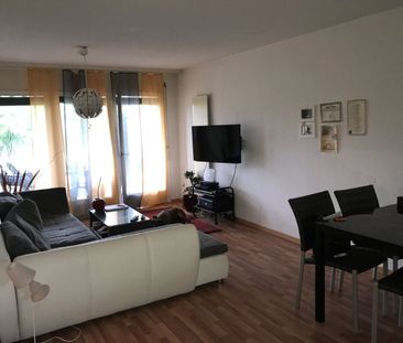schöne und helle 2-Zimmerwohnung mit Gartensitzplatz an ruhiger Lage - Photo 1