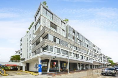 Refined Living at "Chatswood Place" – Where Tranquillity Meets Urban Convenience - Photo 2