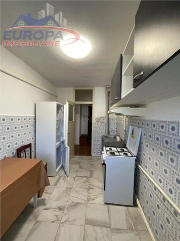 Apartament cu 2 camere de inchiriat zona centrala Tulcea - Photo 5