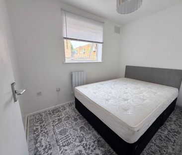 1 Bed Flat, Radlett Close, E7 - Photo 2