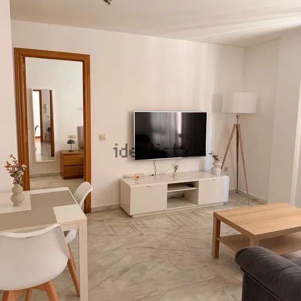 Alquiler de piso en Calle Fernandode Solis, 10 - Photo 1