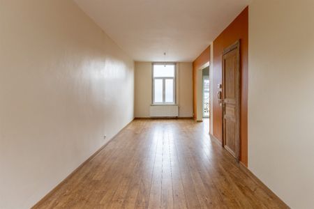 Ruime woning met 3 slaapkamers in het centrum. - Photo 3