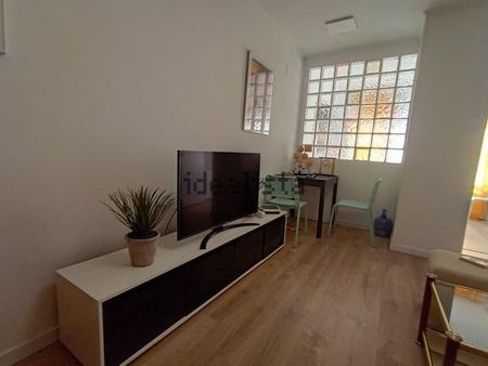 Alquiler de piso en Calle Campillos - Photo 2