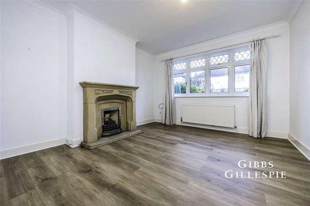 Holwell Place, Pinner, HA5 - Photo 1