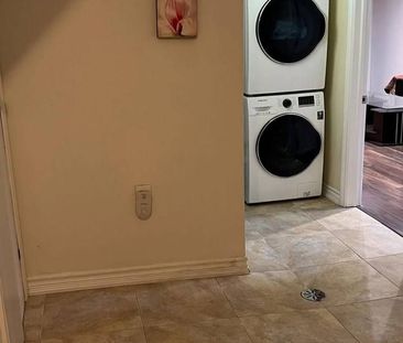 For Lease - 299 Towercrest Drive Unit# Basement, Newmarket, Ontario - Photo 4