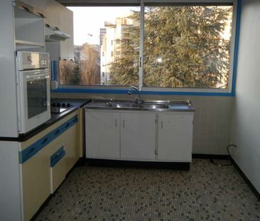 Location Appartement 4 pièces 76m² BESANCON 25000 - Photo 3