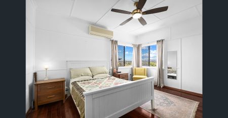 Beautiful Home in the Heart of Mitchelton - Photo 3