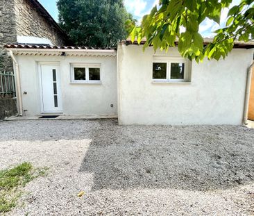 Maisonnette neuve avec terrasse et stationnement - Photo 5