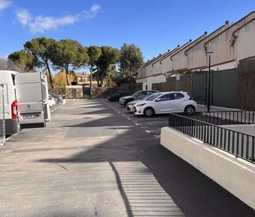 Luxury Semidetached House for rent in Madrid, Spain - Photo 3