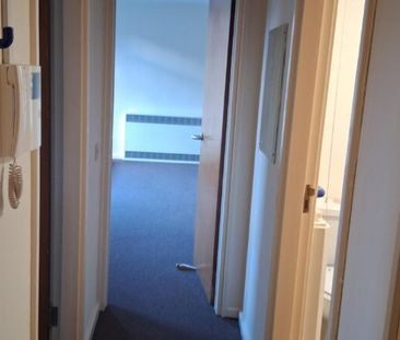 Thrawl Street – Flat 10 - Photo 6