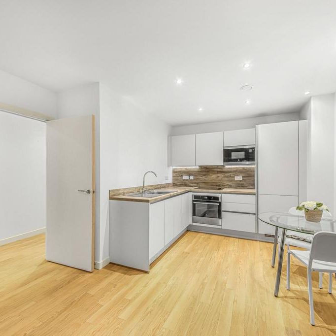 1 bedroom flat to rent - Photo 1