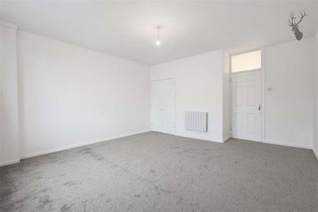 High Street, Epping, CM16 - Photo 3