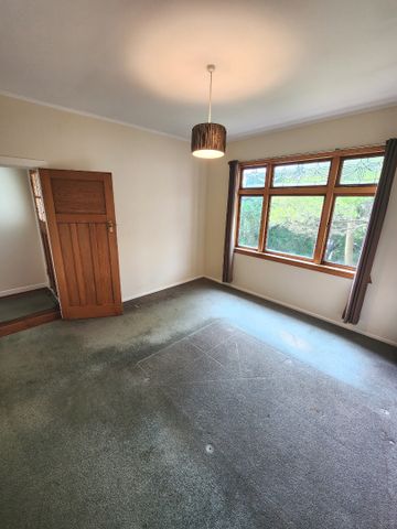 Lovely Character Bungalow - Photo 2