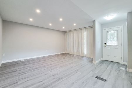 For Lease - 154 West 31st Street Unit# Main, Hamilton, Ontario - Photo 4