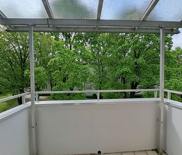 Schöne 2,5-Zimmer-Wohnung mit Balkon in Moosach - Photo 4