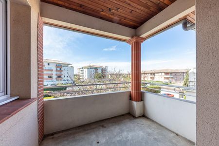 location Appartement T2 DE 39.04m² À SEILH - Photo 2