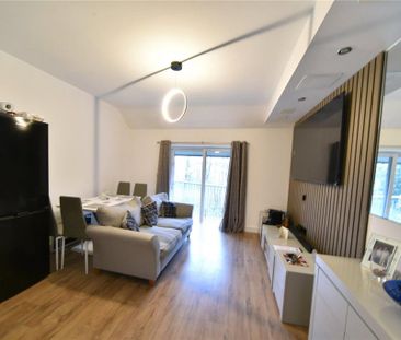 3 bedroom apartment to rent - Photo 3