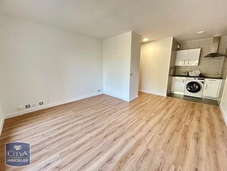 Location Appartement 1 pièce 24m² MANDELIEU LA NAPOULE 06210 - Photo 4