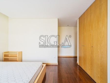 3 room luxury Apartment for rent in Salgueiros, Vila Nova de Gaia, Distrito do Porto - Photo 2