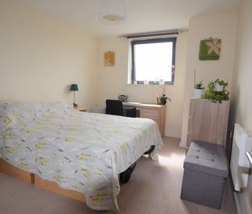 St. Albans Road, WATFORD - Photo 4