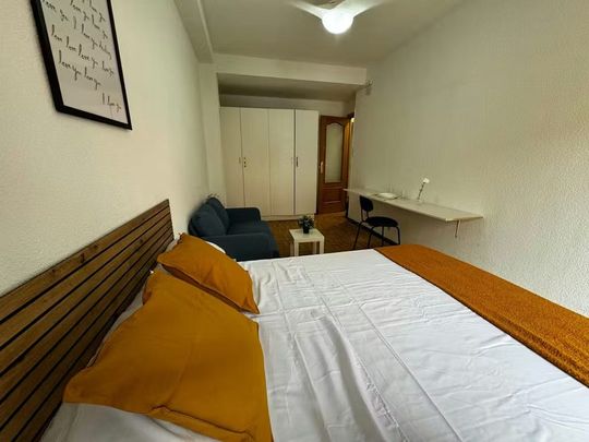 Calle Alejandro Sánchez, Madrid, Community of Madrid 28019 - Photo 1