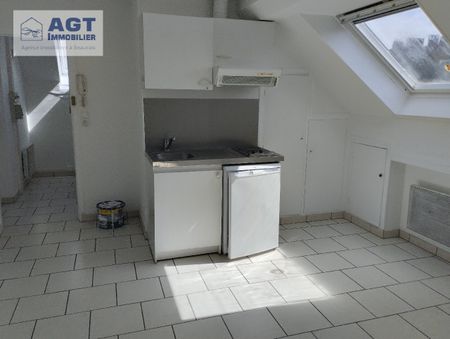 Location Appartement 1 pièce 27m² BEAUVAIS 60000 - Photo 2