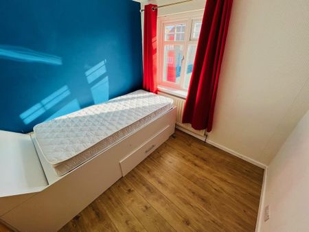 3 bedroom terraced house to rent - Photo 3