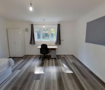 5 bedroom semi-detached house to rent - Photo 5