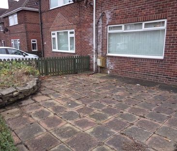 3 bedroom semi-detached house to rent - Photo 4