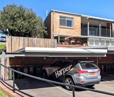 Spacious unit with beautiful views - Photo 5