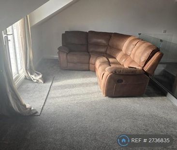 1 bedroom in a flat share to rent - Photo 5