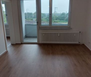 3-Raum-Wohnung in Duisburg-Duissern mit Balkon - Foto 5