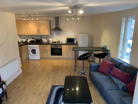 2 Bed Flat, Edwin Road, LS6 - Photo 5