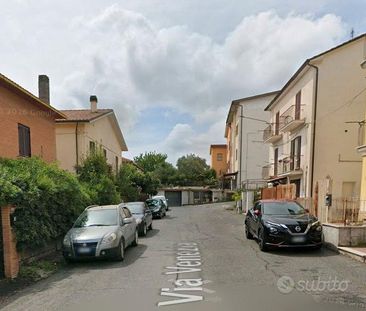 Mazzano romano spazioso appartamento arredato - Photo 2
