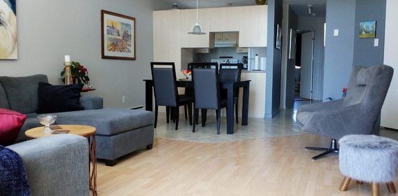 Grand 4 1/2 style condo à louer à Boisbriand - Photo 2