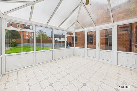 5 bedroom detached house to rent - Photo 3